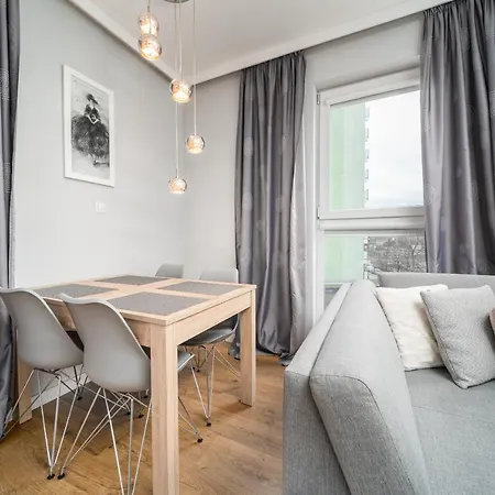 Krypska 13 By Homeprime Warsaw